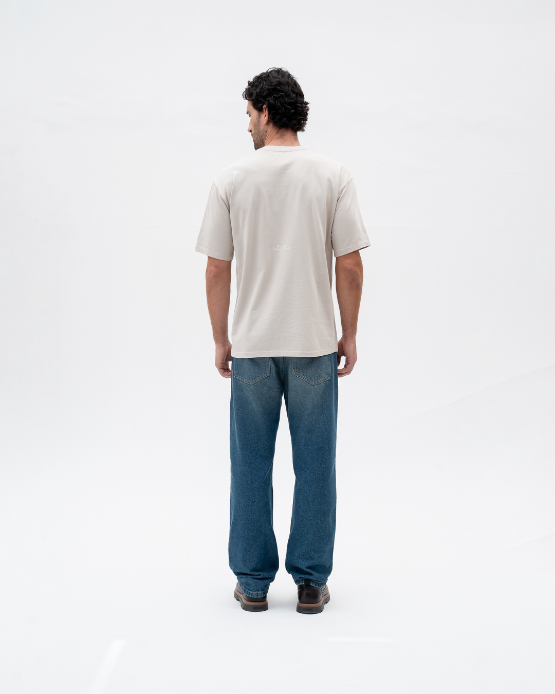 B SIGNATURE SILVER T-SHIRT