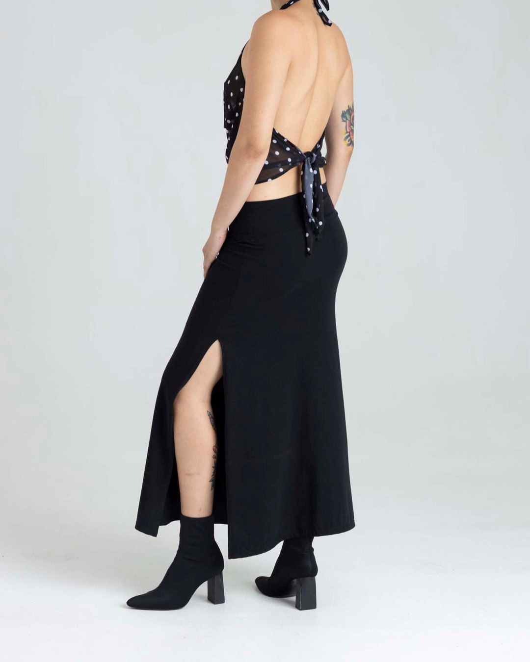 BLACK SKIRT