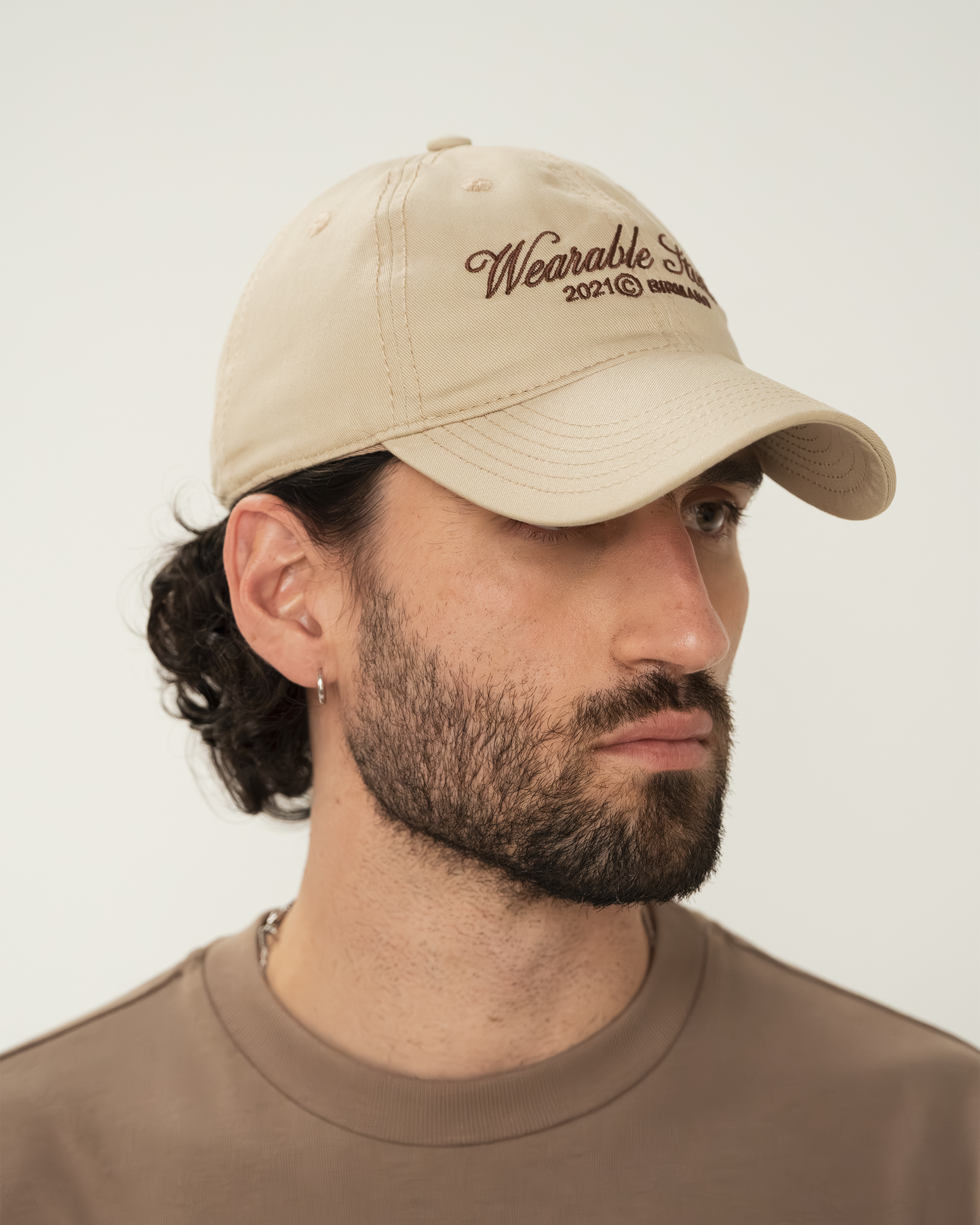 WEARABLE BEIGE CAP