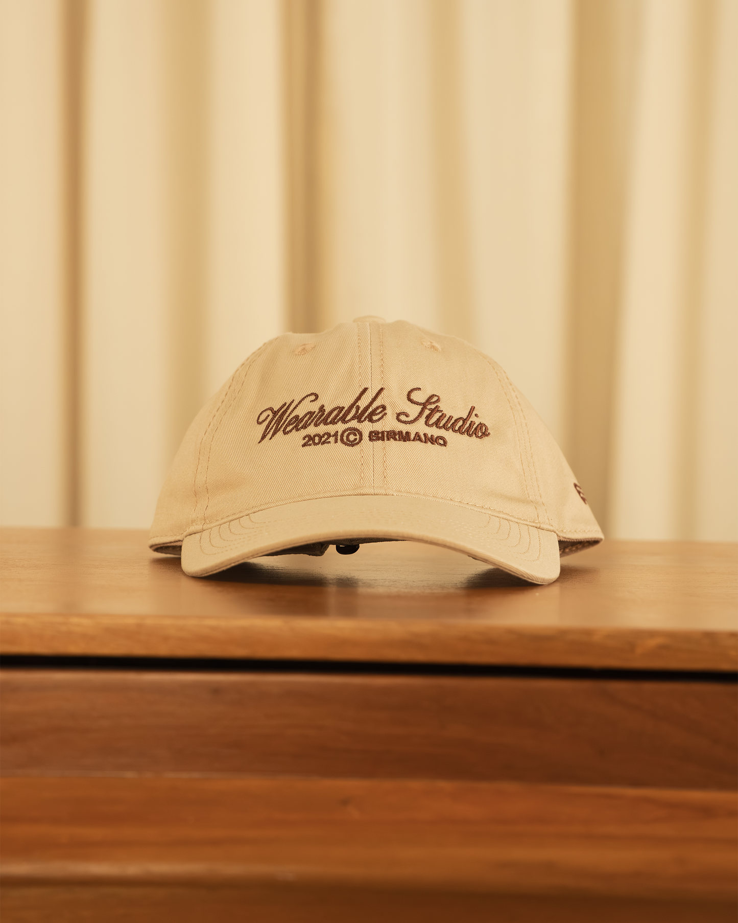 WEARABLE BEIGE CAP