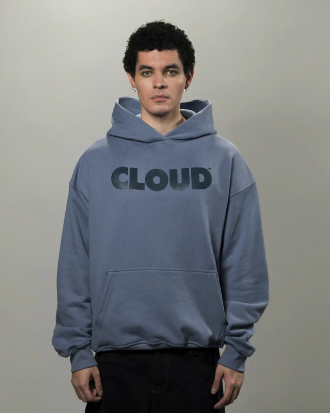 HOODIE BLOCK AZUL SOBRE AZUL BOXY FIT