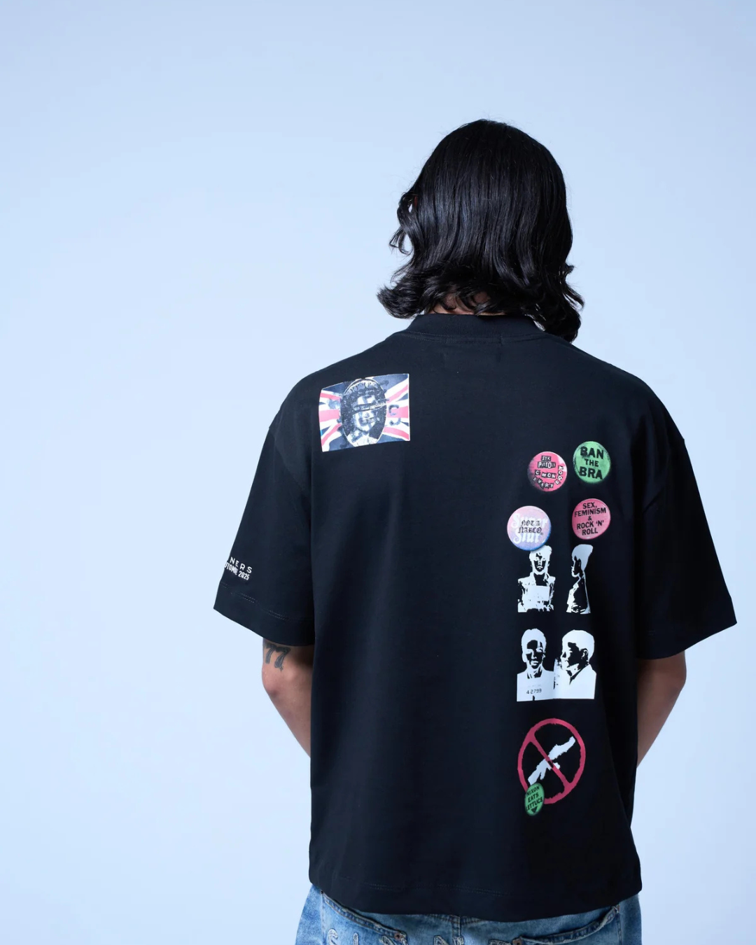 STAMPS BLACK T-SHIRT