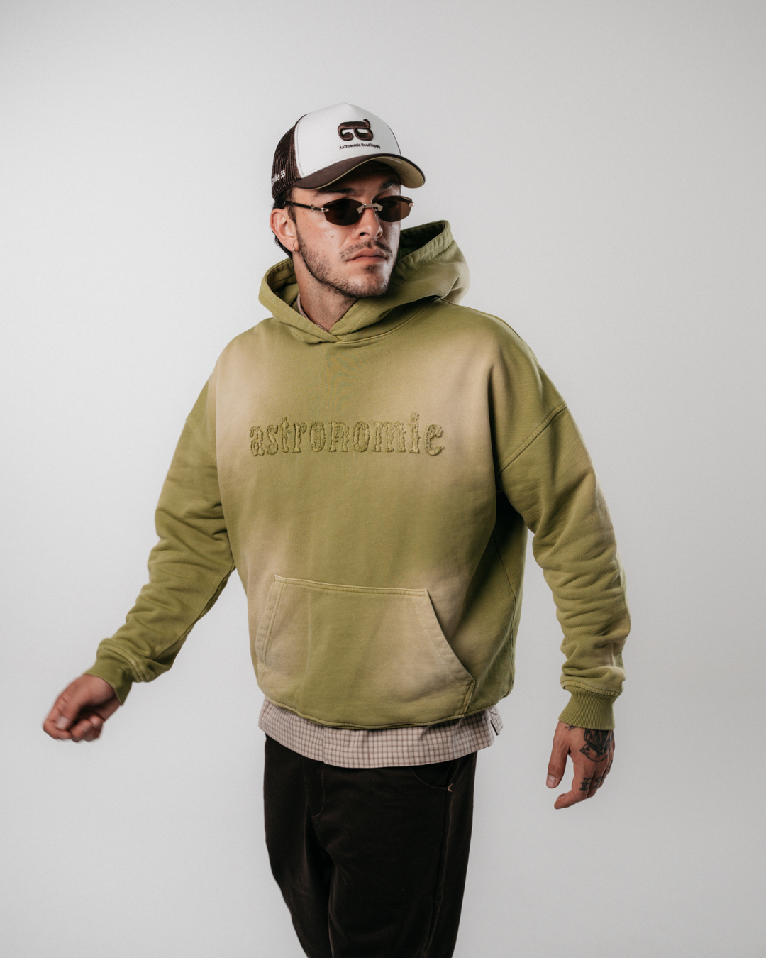 HOODIE WILD RIDE - VERDE OLIVA DESGASTADO