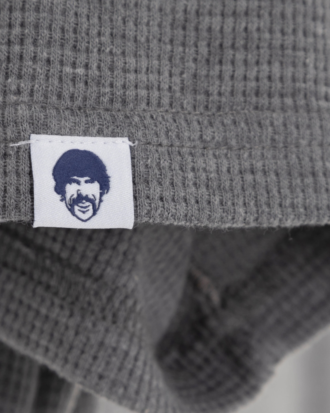 CAMISETA WAFFLE KNIT GRIS