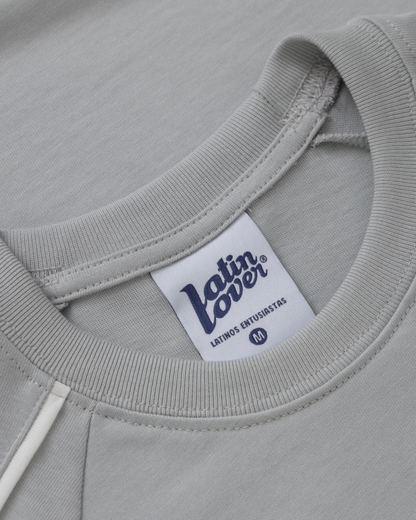 CAMISETA LL SESGOS GRIS CREMA