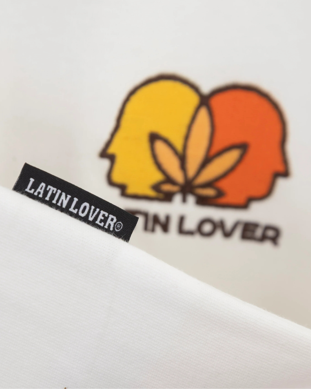 CAMISETA BIENESTAR Y OCIO CREMA CHOCOLATE