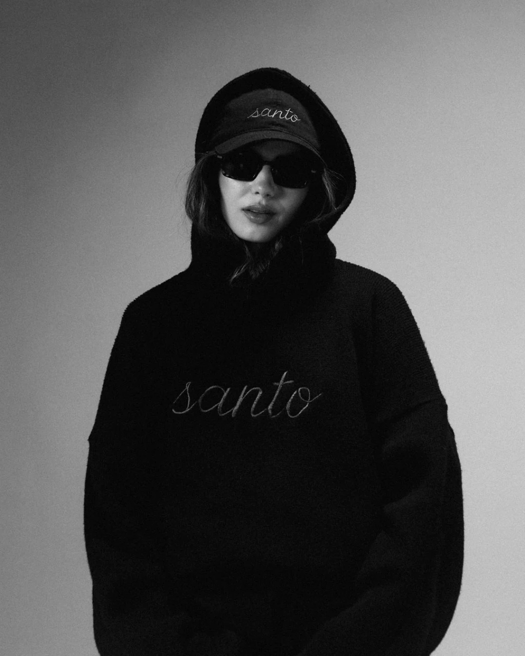 BLACK KNIT HOODIE