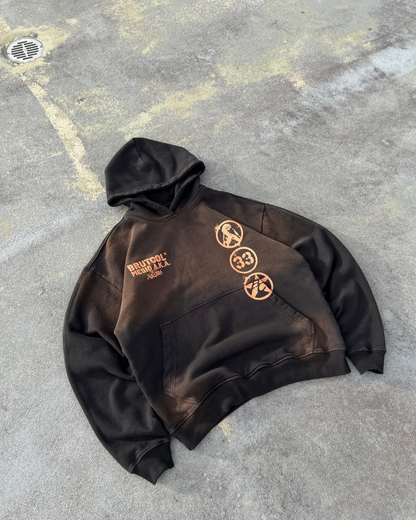 HOODIE OVERSIZE CROPPED BRUTCOL® X MESIO A.K.A MESÍAS – NEGRO DESGASTADO
