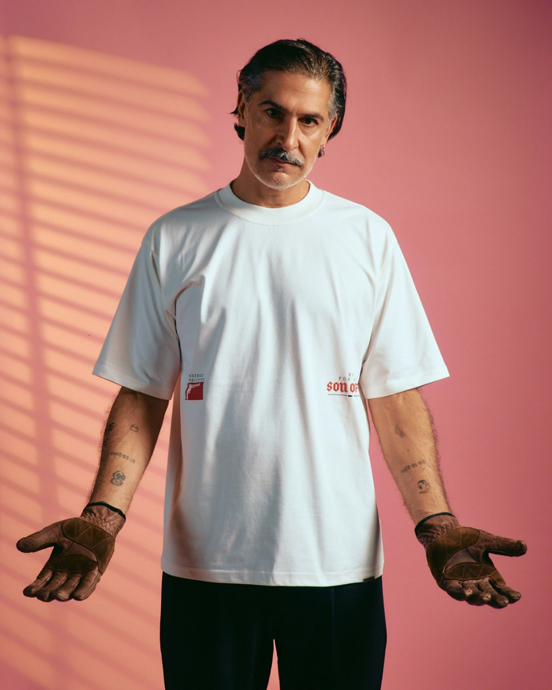 FIELD NOTES OVERSIZED T-SHIRT — WHITE