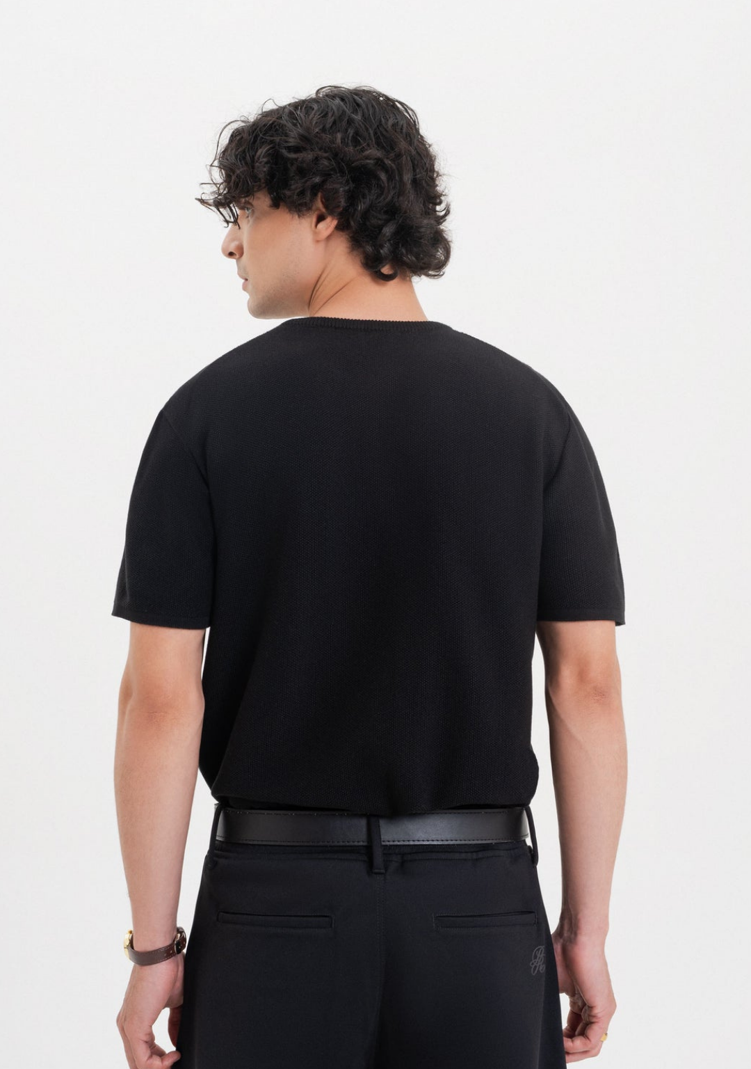 ACROSS THE LINES BLACK T-SHIRT