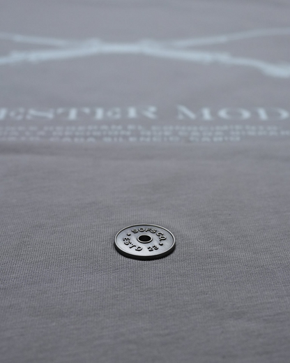 MODEL 70 OVERSIZED T-SHIRT — GREY